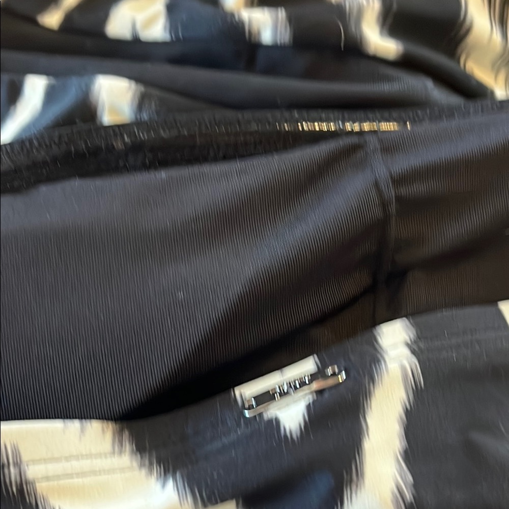 NWT DKNY Zebra Print One Piece Swimsuit Size 12 - Picture 8 of 11